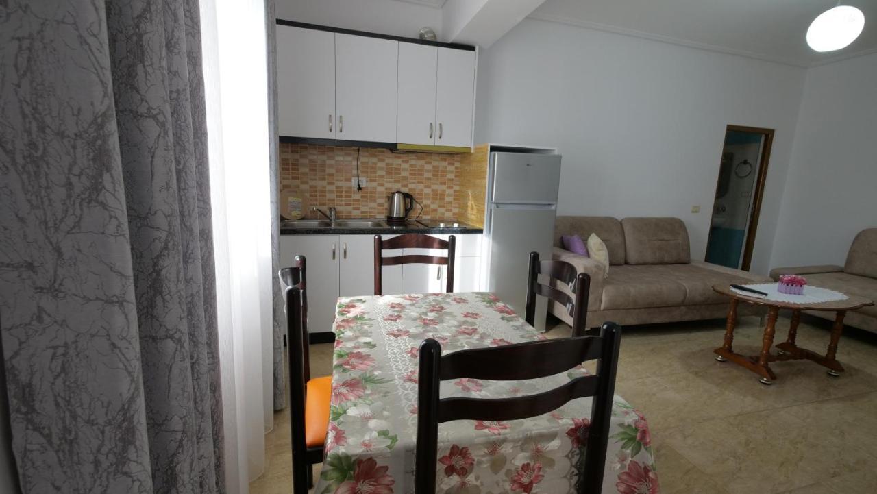 Kiri S.Apartaments Sarandë Exterior foto
