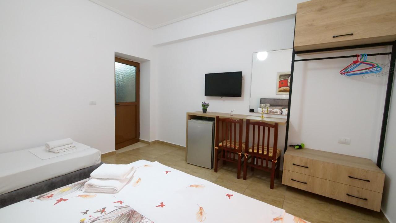 Kiri S.Apartaments Sarandë Exterior foto