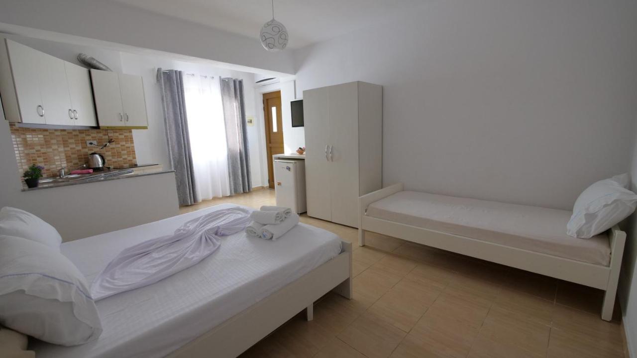 Kiri S.Apartaments Sarandë Exterior foto